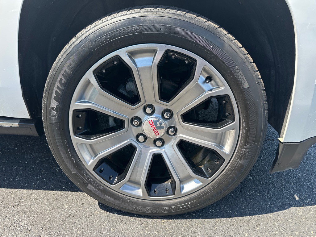 2017 GMC Yukon Image 48