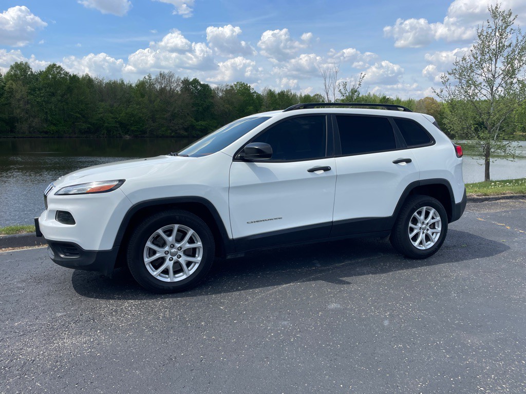 2017 Jeep Cherokee Image 2