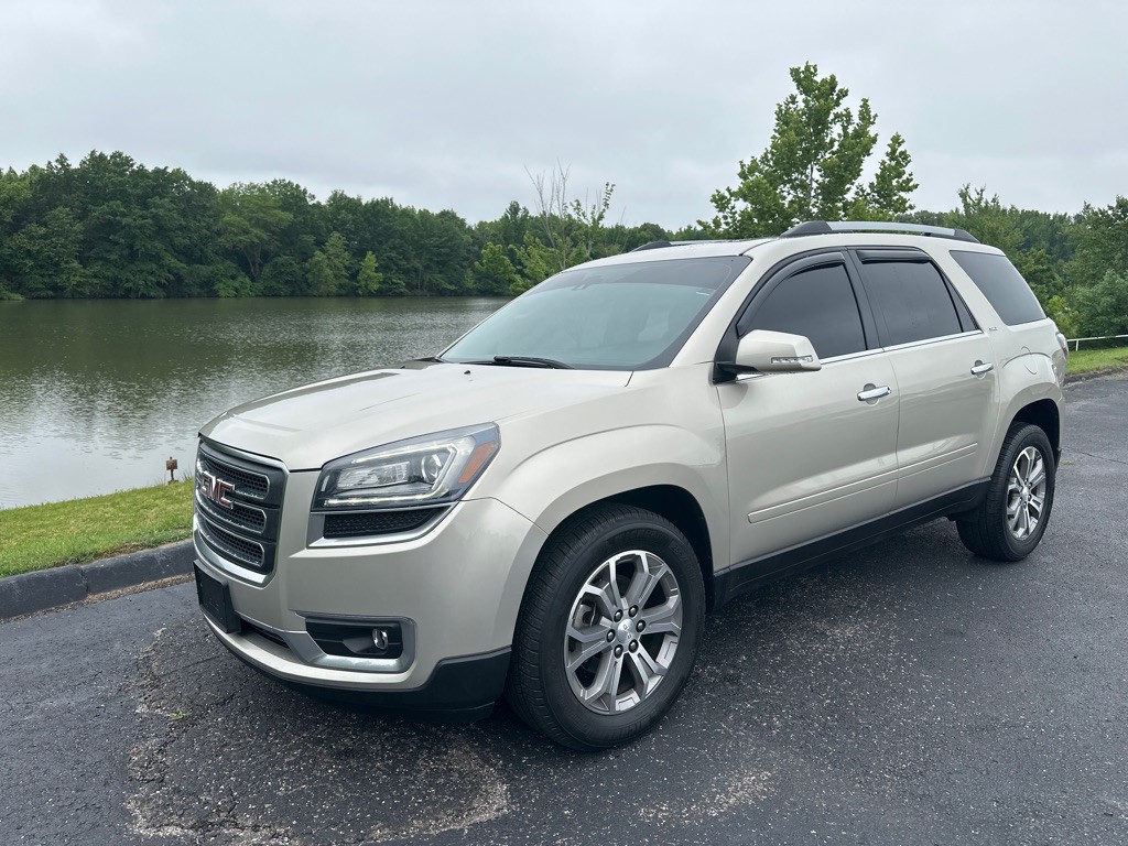 2015 GMC Acadia Image 2