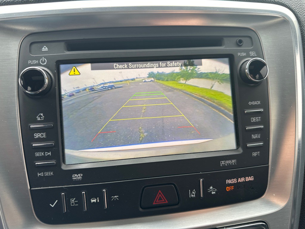 2015 GMC Acadia Image 16
