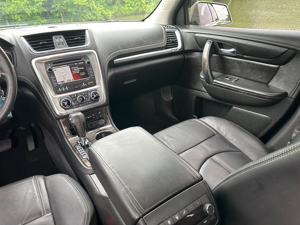 2015 GMC Acadia Image 27