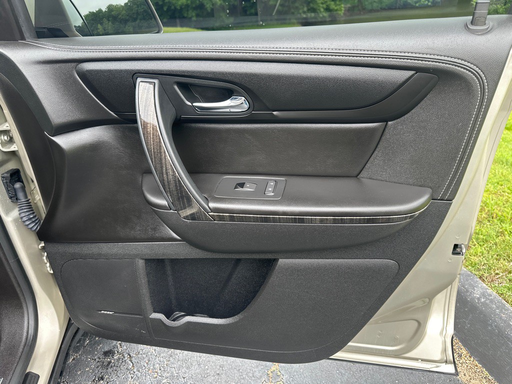 2015 GMC Acadia Image 37