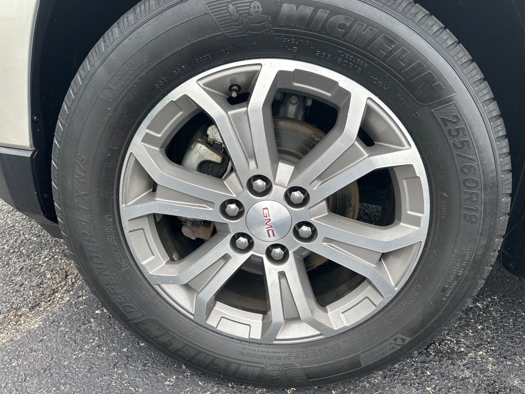 2015 GMC Acadia Image 41
