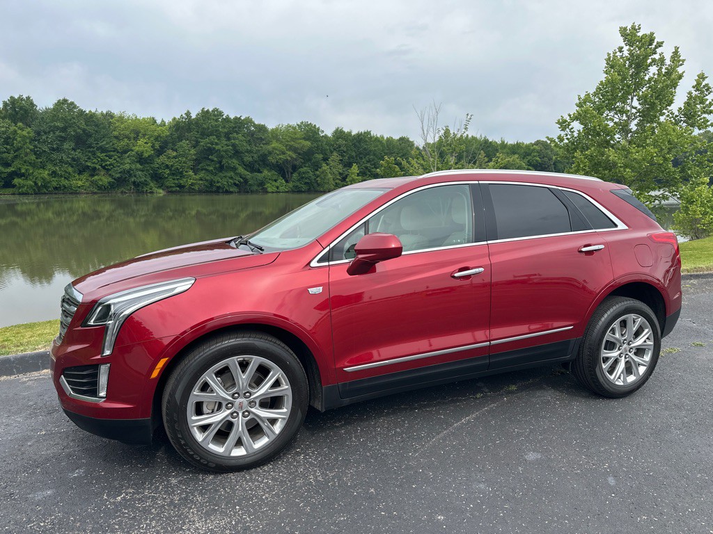 2019 Cadillac XT5 Image 2