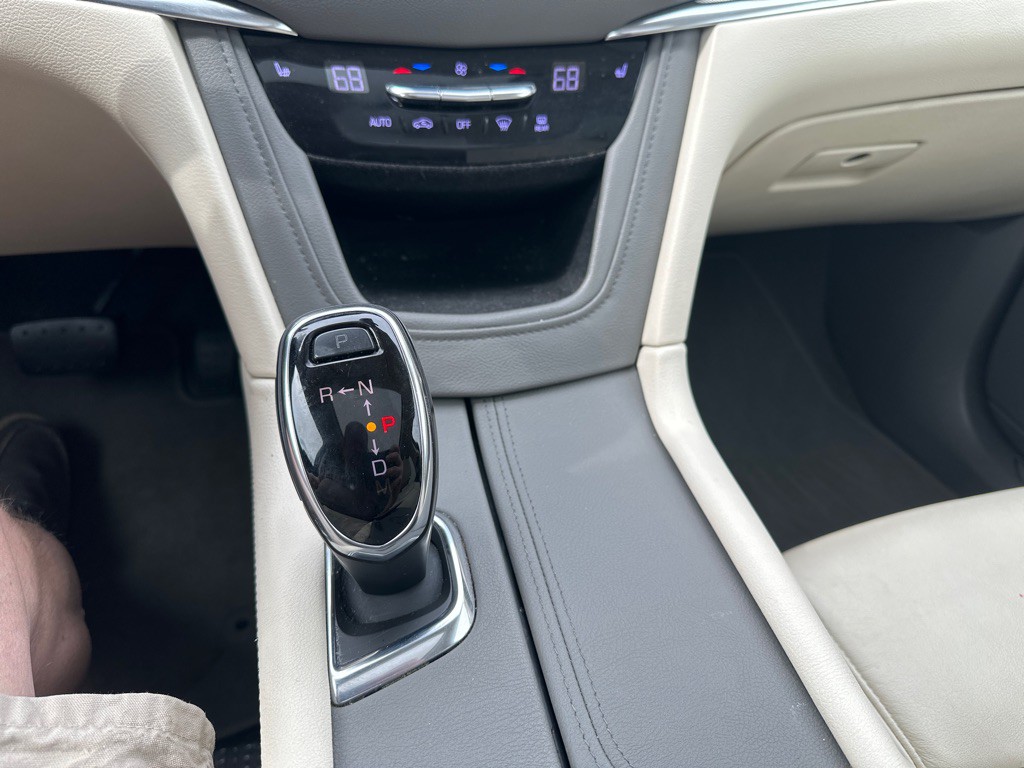 2019 Cadillac XT5 Image 14