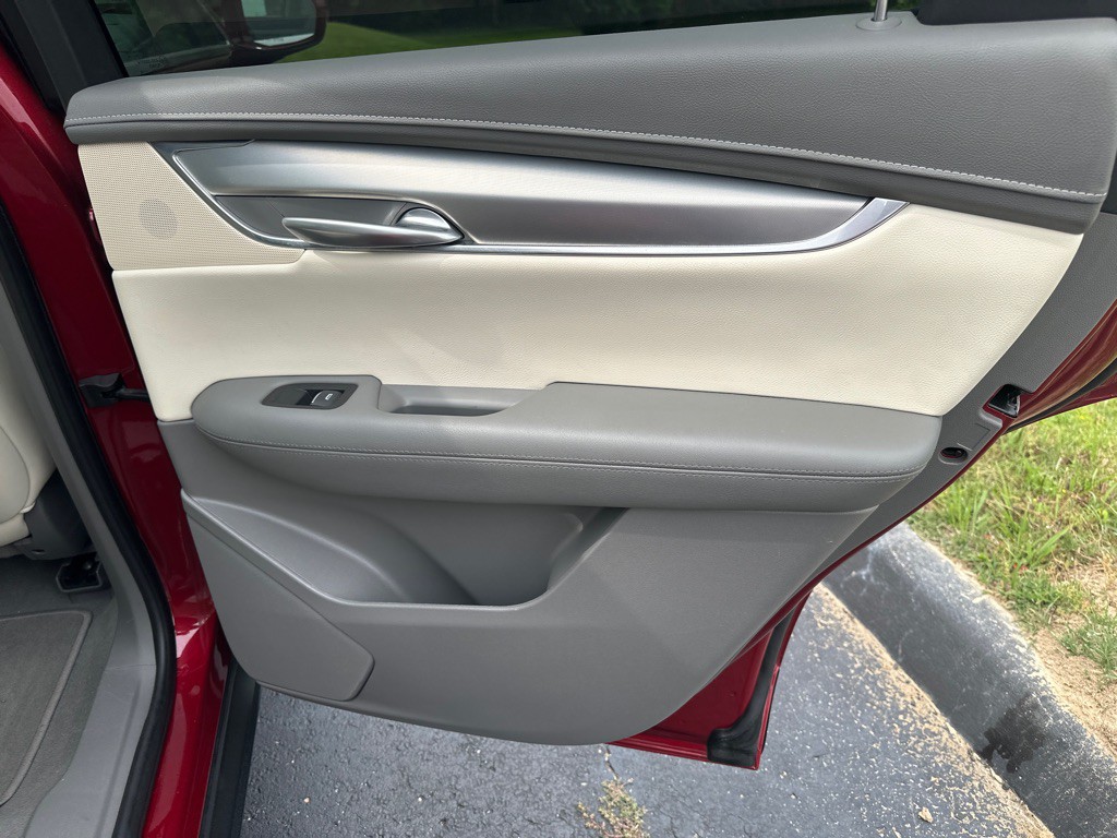 2019 Cadillac XT5 Image 28