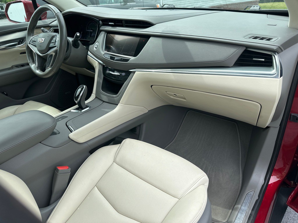 2019 Cadillac XT5 Image 32