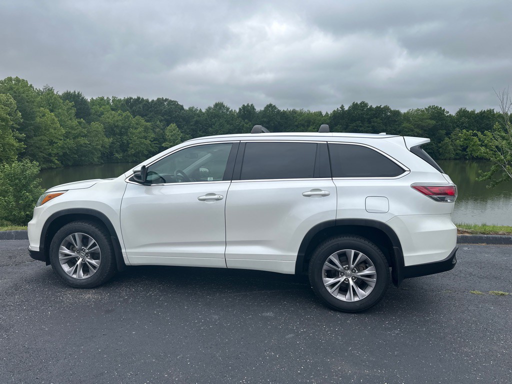 2015 Toyota Highlander Image 5