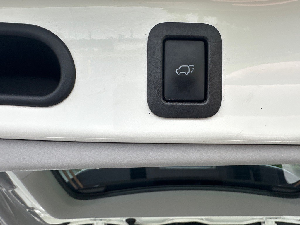 2015 Toyota Highlander Image 28