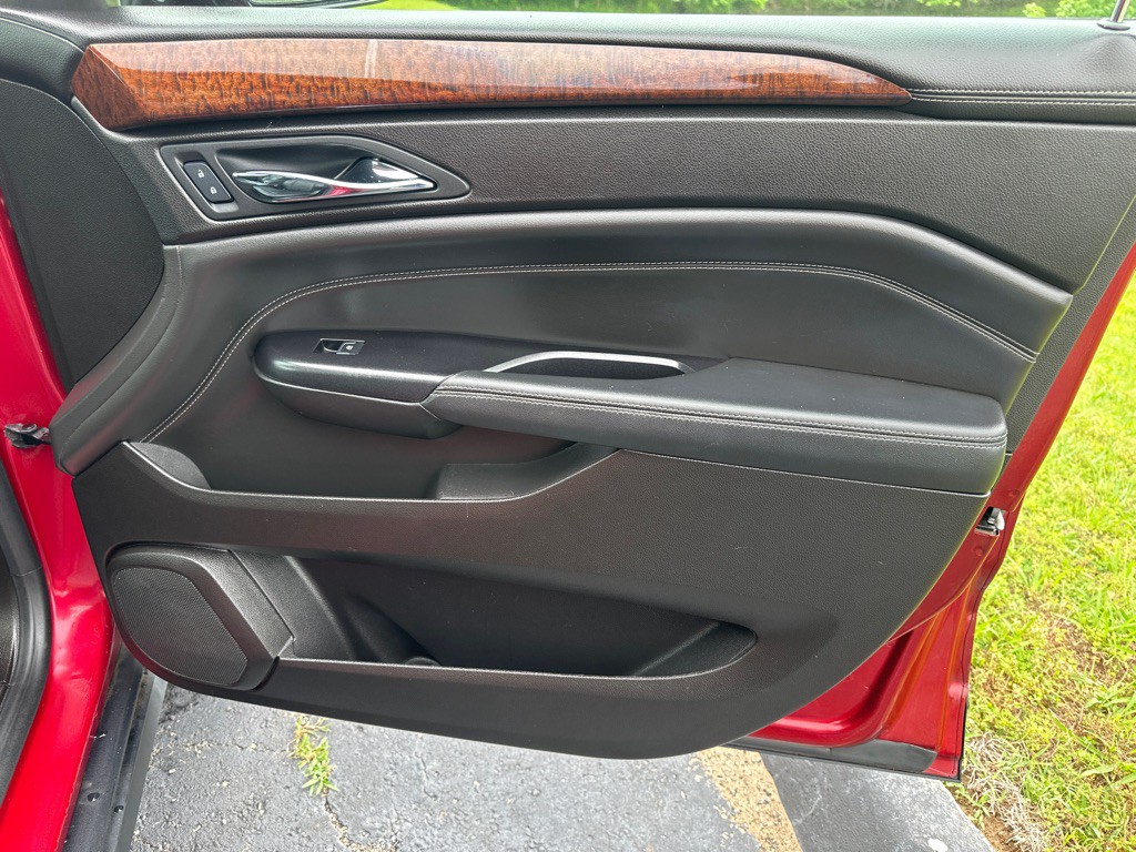 2016 Cadillac SRX Image 30