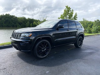 Image for 2020 Jeep Grand Cherokee Altitude ID: 7434345