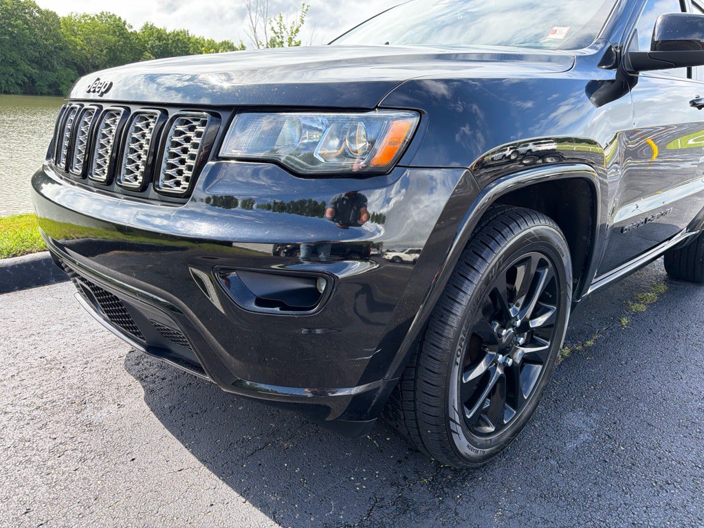 2020 Jeep Grand Cherokee Image 9