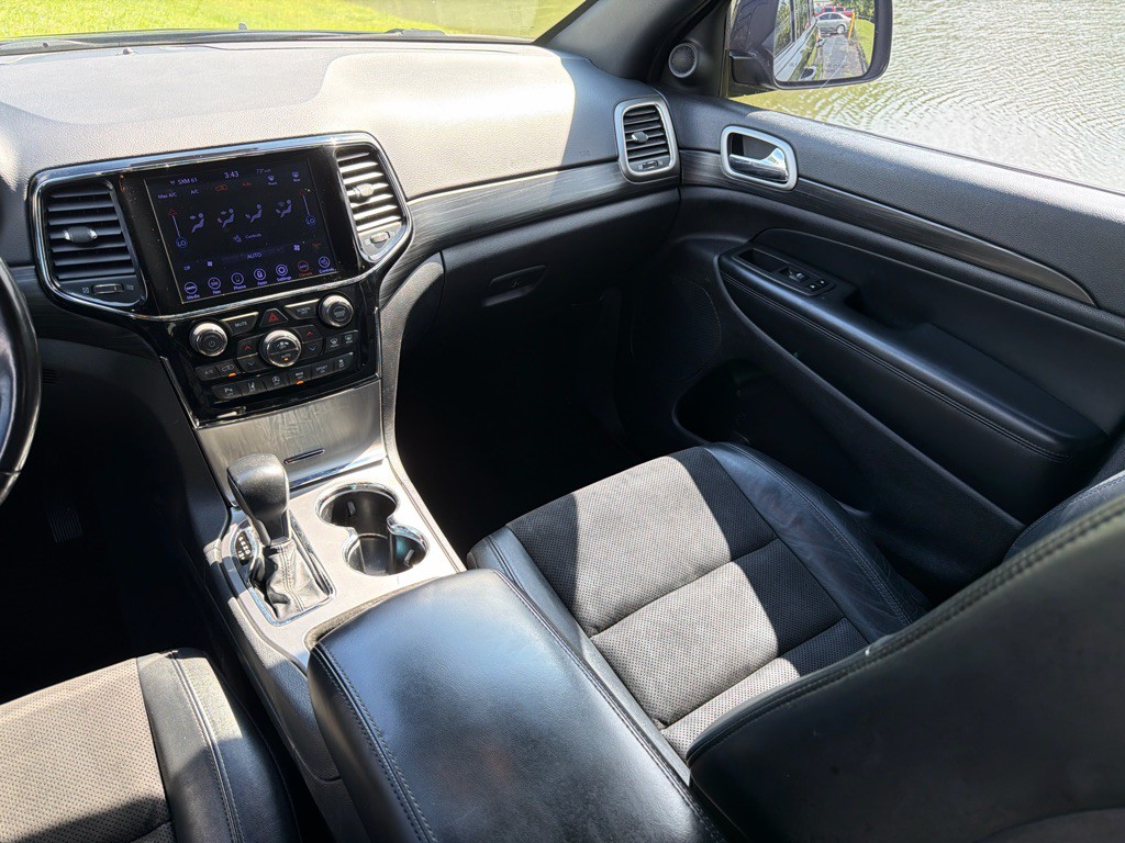 2020 Jeep Grand Cherokee Image 27