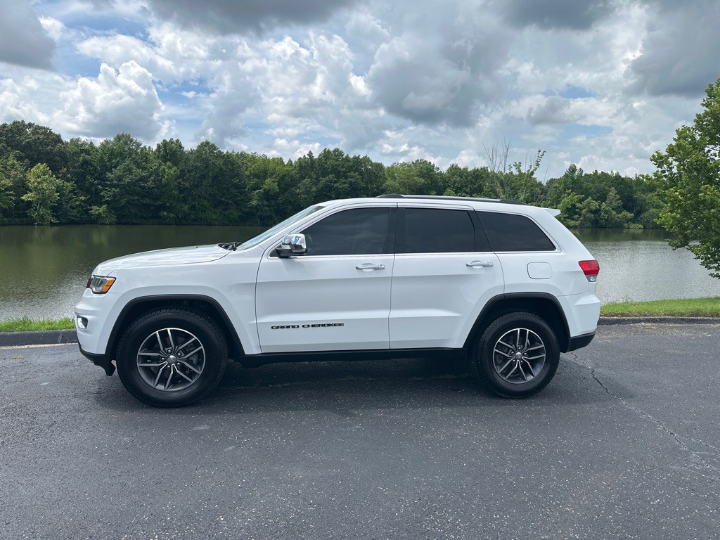2018 Jeep Grand Cherokee Image 3