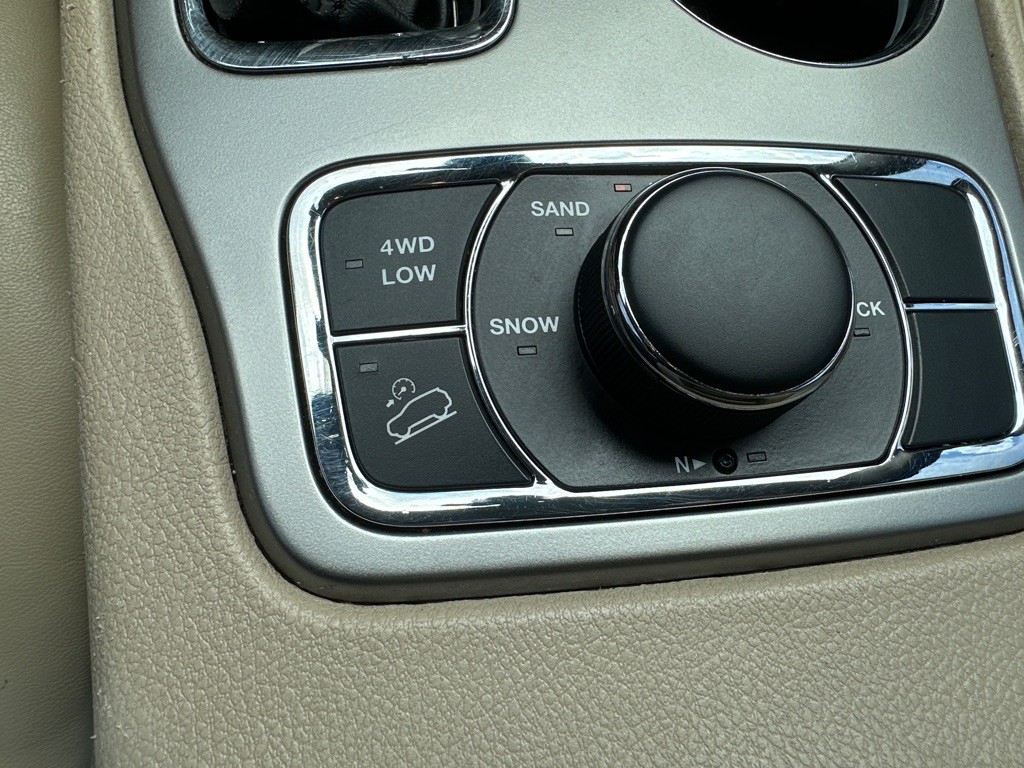 2018 Jeep Grand Cherokee Image 14