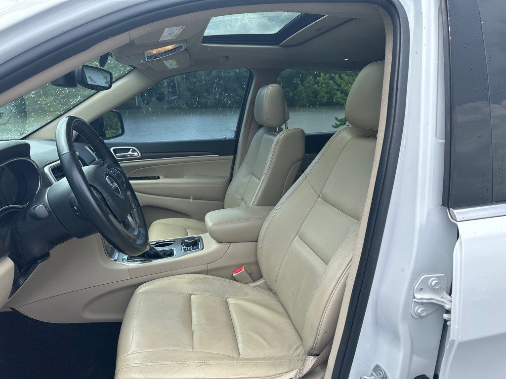2018 Jeep Grand Cherokee Image 16