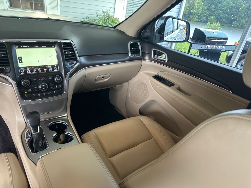 2018 Jeep Grand Cherokee Image 21