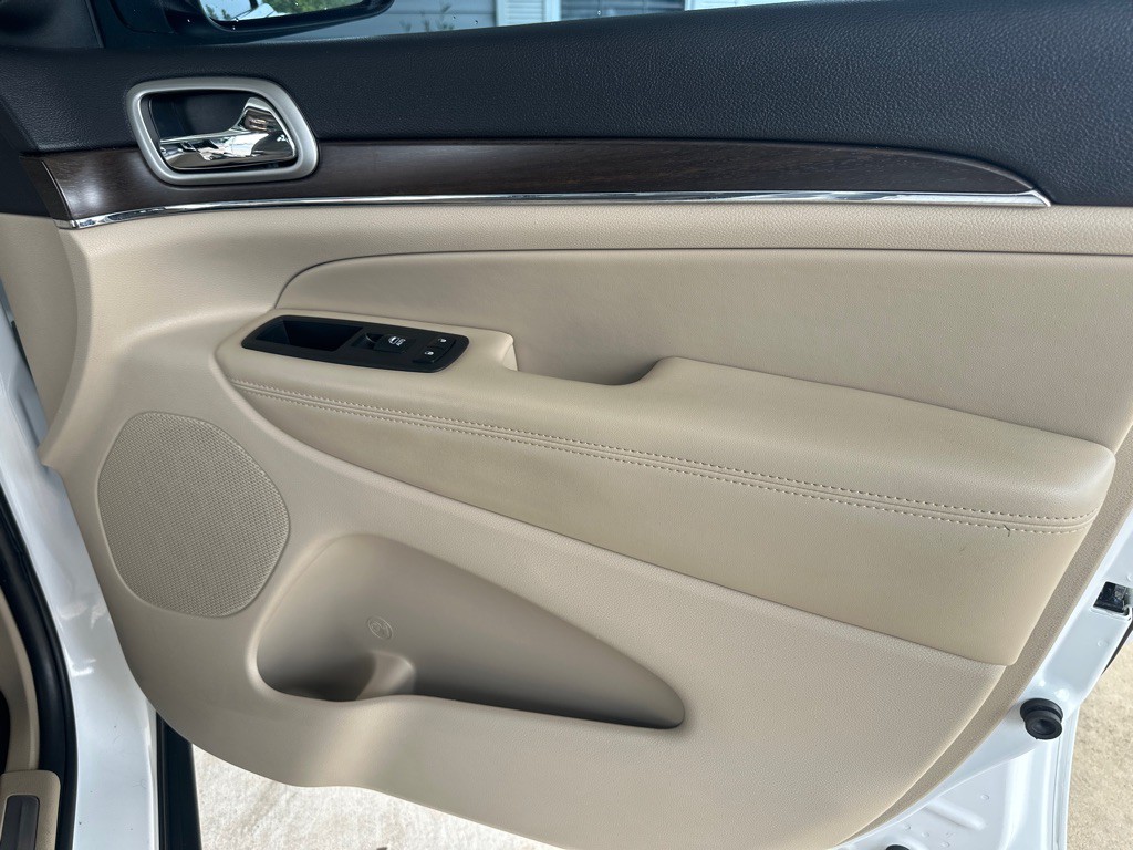 2018 Jeep Grand Cherokee Image 29