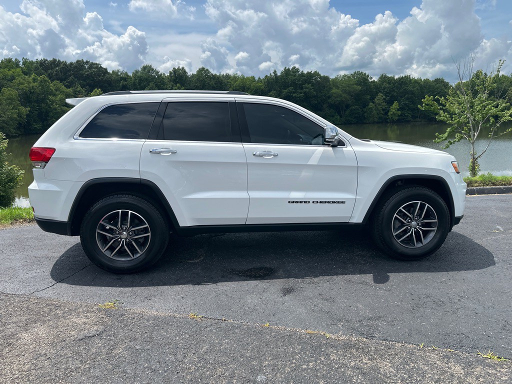 2018 Jeep Grand Cherokee Image 38