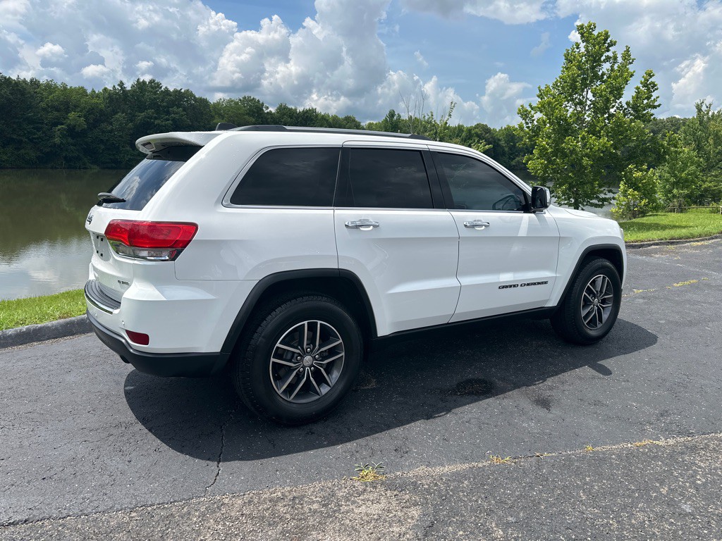2018 Jeep Grand Cherokee Image 40