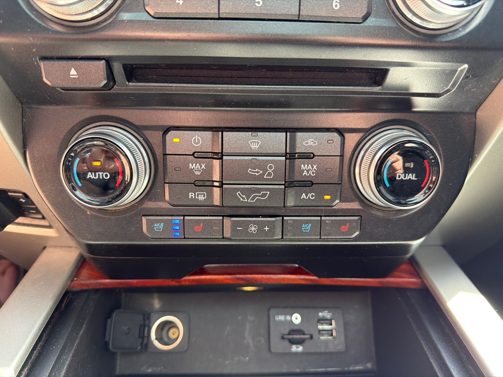 2015 Ford F-150 Image 18