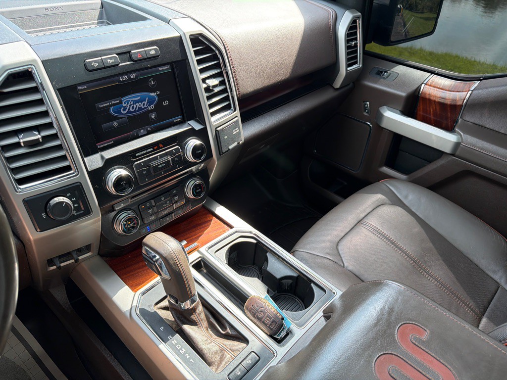 2015 Ford F-150 Image 19