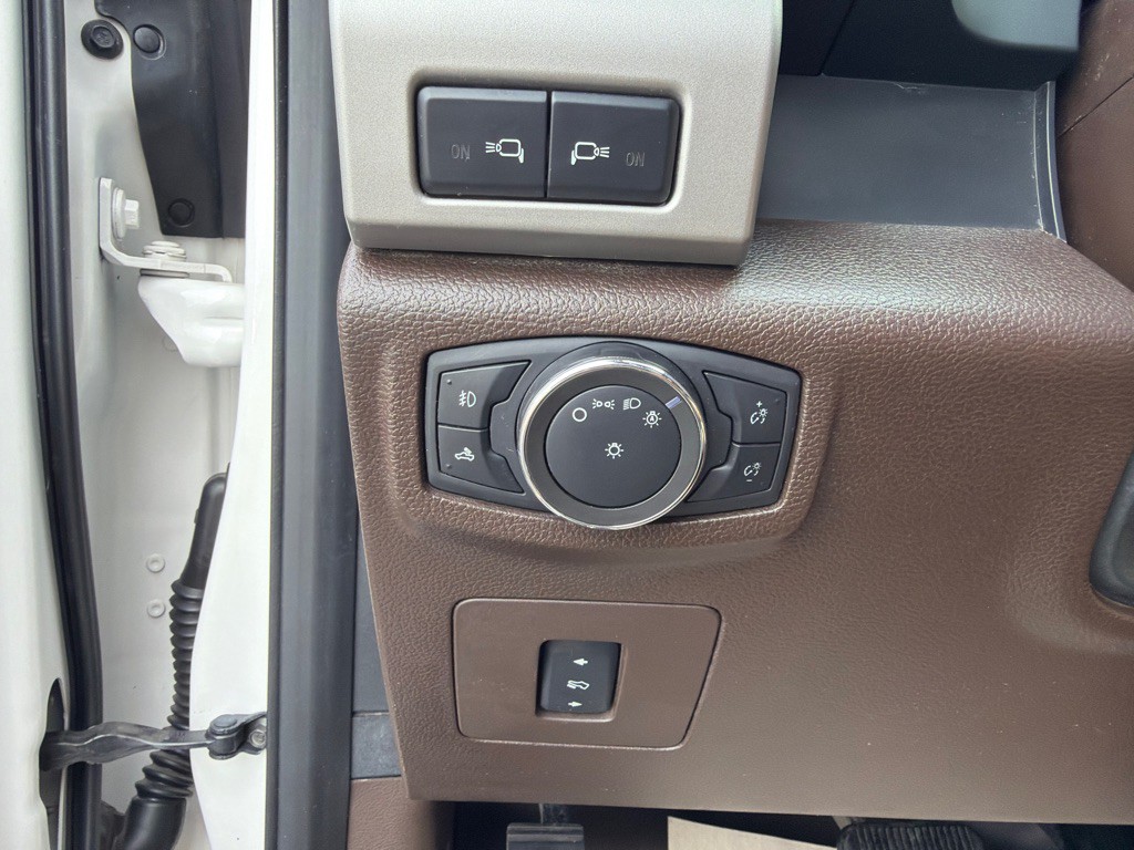 2015 Ford F-150 Image 22
