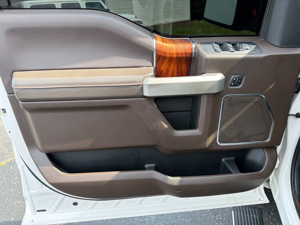 2015 Ford F-150 Image 23