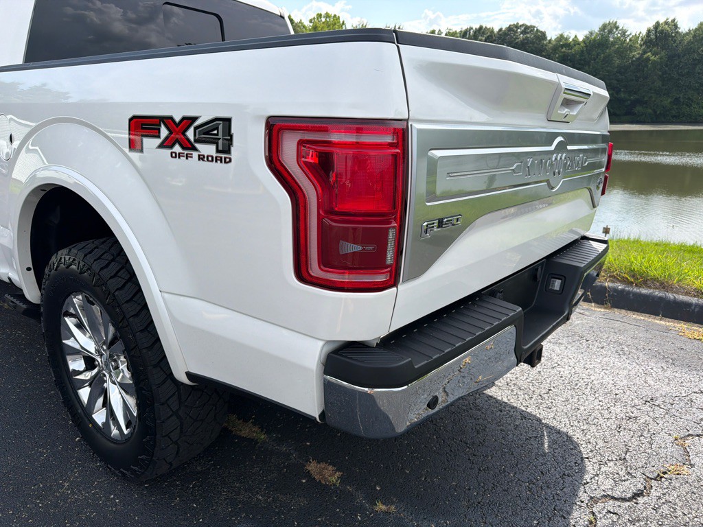 2015 Ford F-150 Image 34