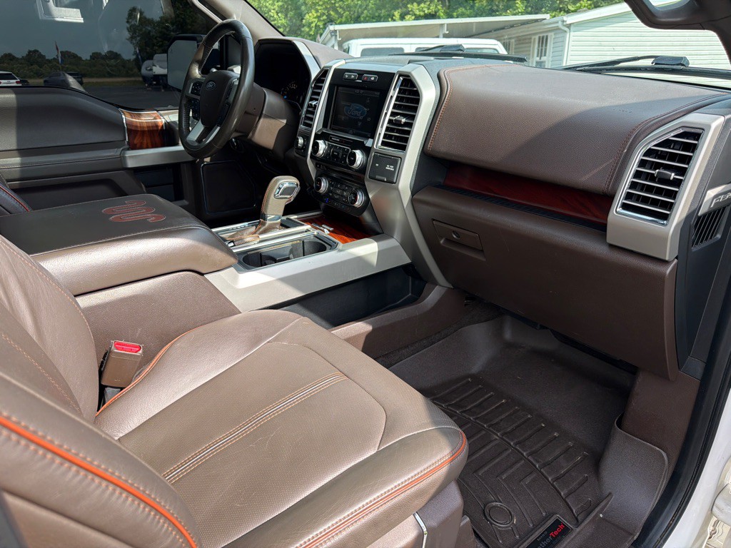 2015 Ford F-150 Image 40
