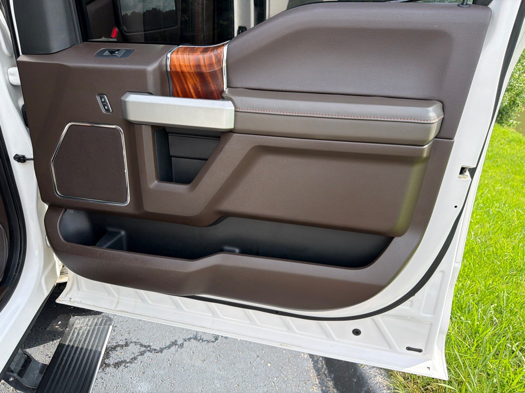 2015 Ford F-150 Image 41