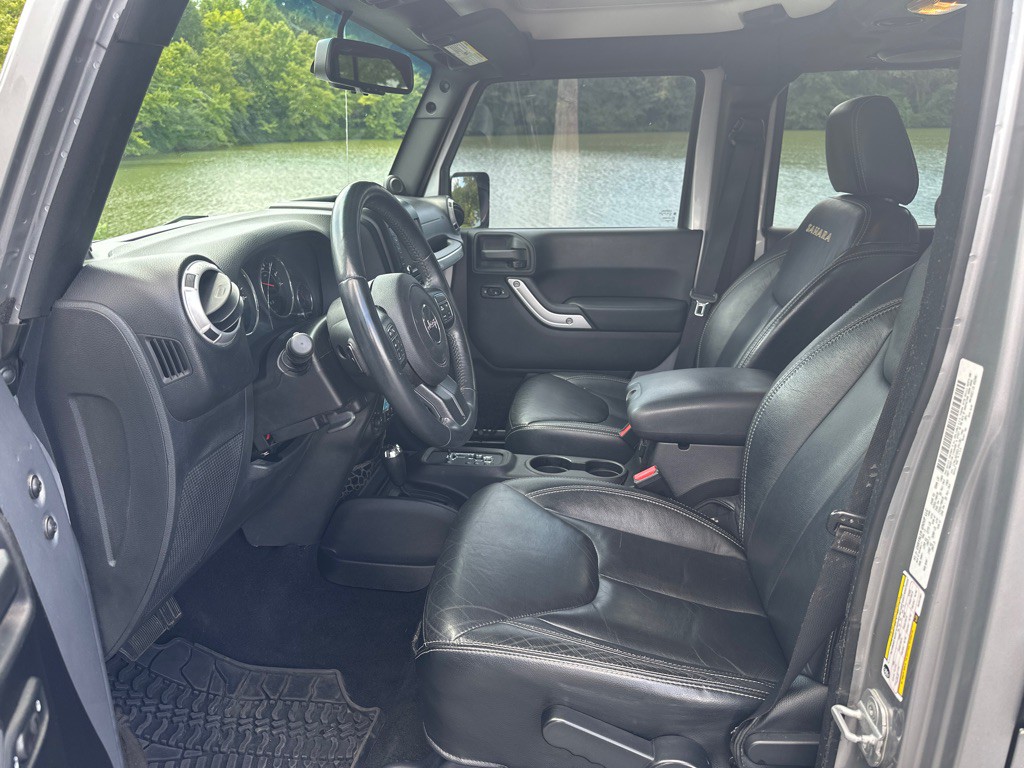 2013 Jeep Wrangler Unlimited Image 9