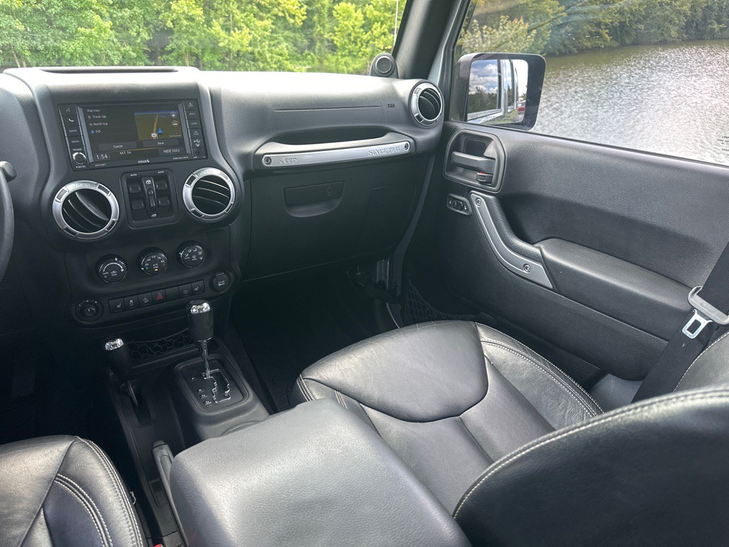 2013 Jeep Wrangler Unlimited Image 20