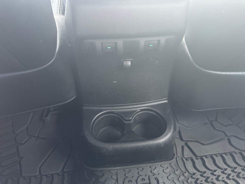 2013 Jeep Wrangler Unlimited Image 21
