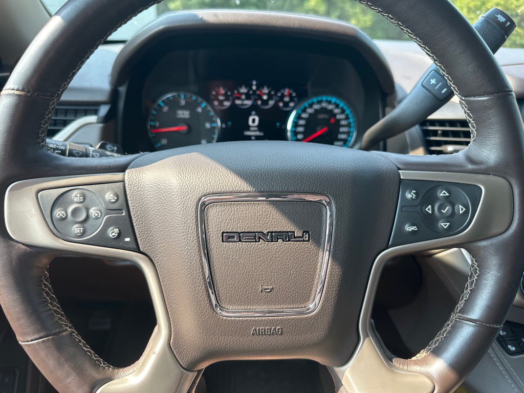2017 GMC Yukon Image 14
