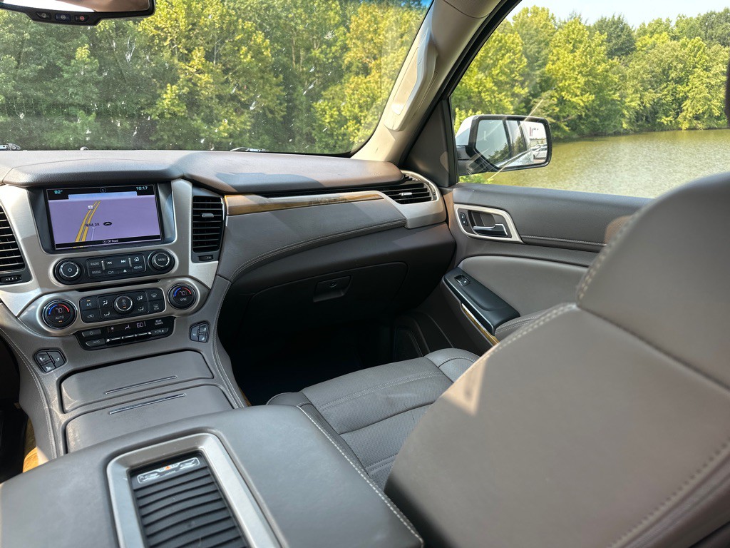 2017 GMC Yukon Image 28