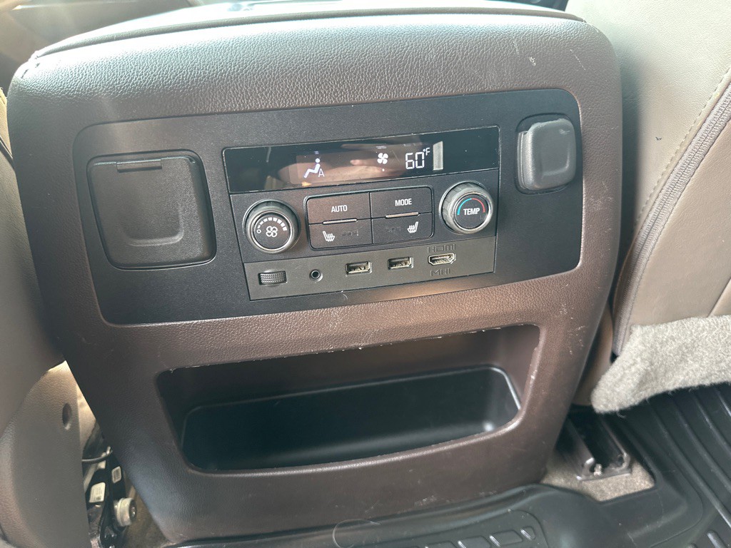 2017 GMC Yukon Image 30