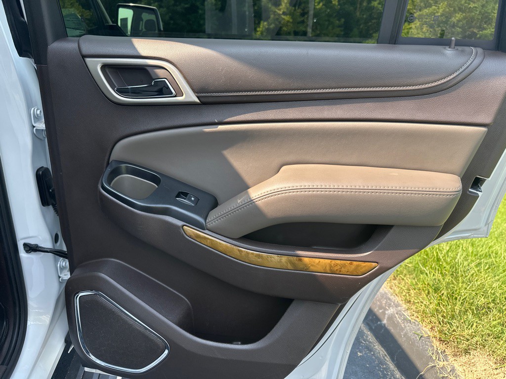 2017 GMC Yukon Image 35