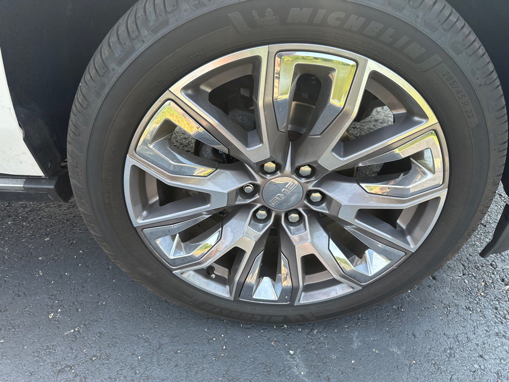 2017 GMC Yukon Image 39