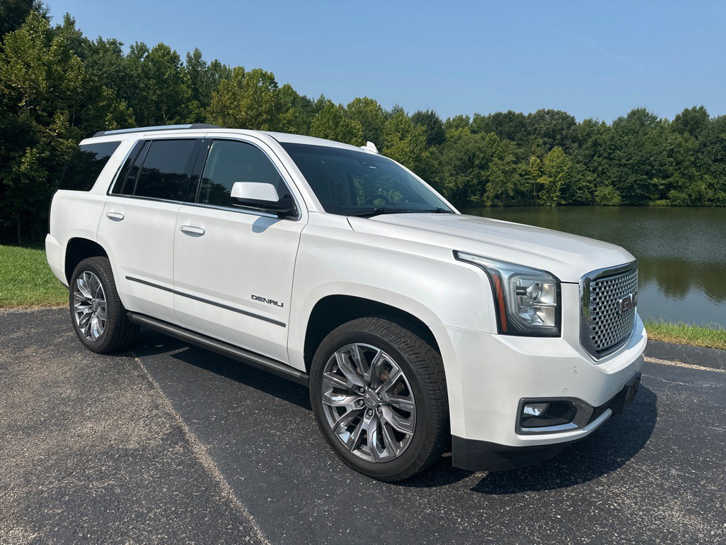 2017 GMC Yukon Image 43