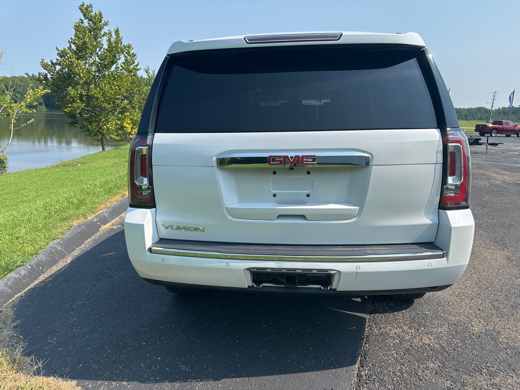 2017 GMC Yukon Image 50