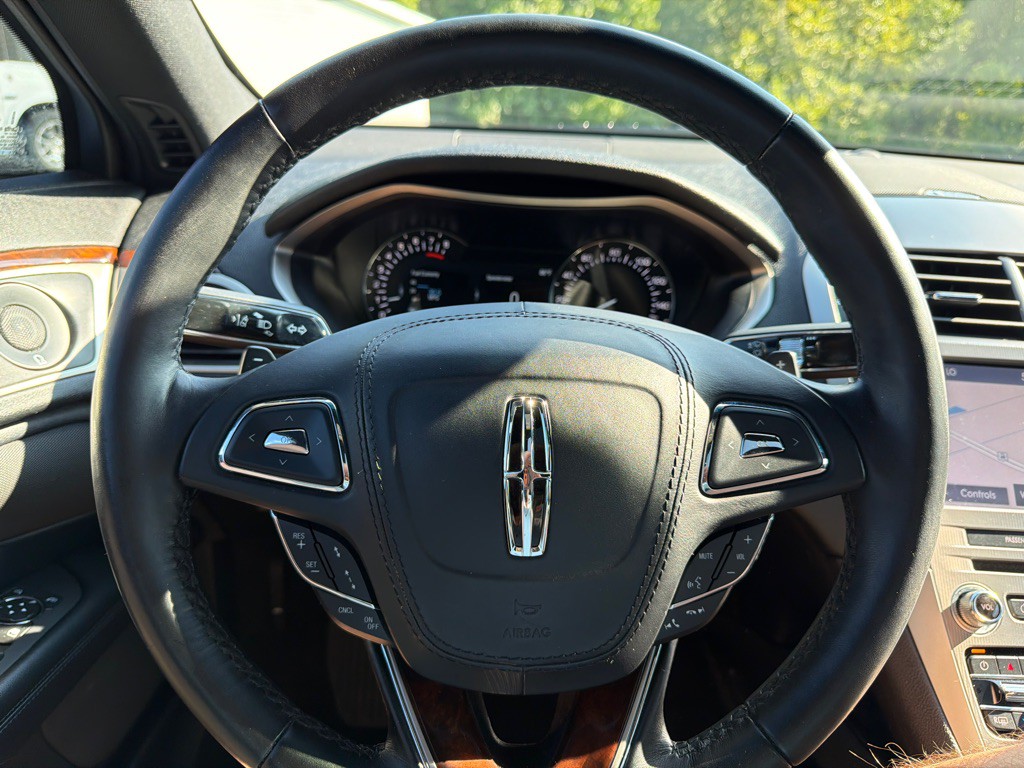 2020 Lincoln MKZ Image 16