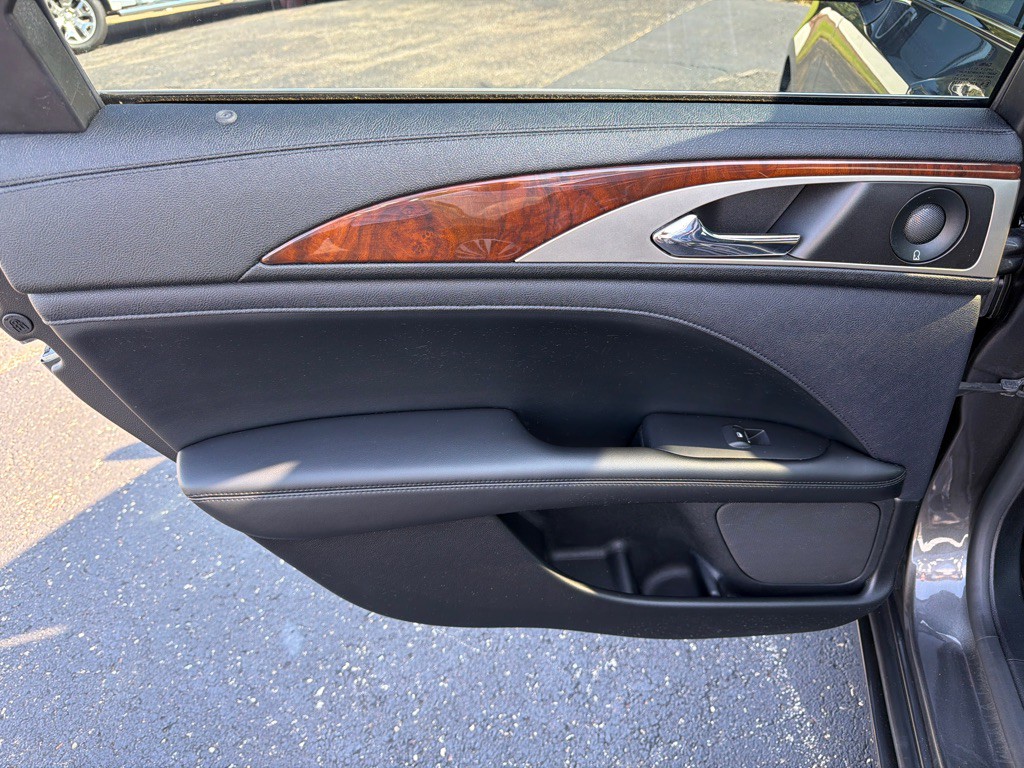 2020 Lincoln MKZ Image 23