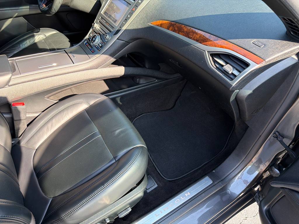 2020 Lincoln MKZ Image 28