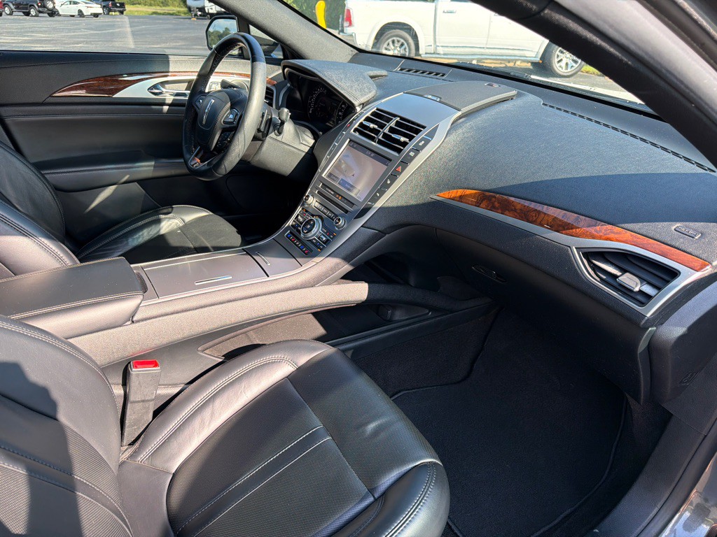2020 Lincoln MKZ Image 29