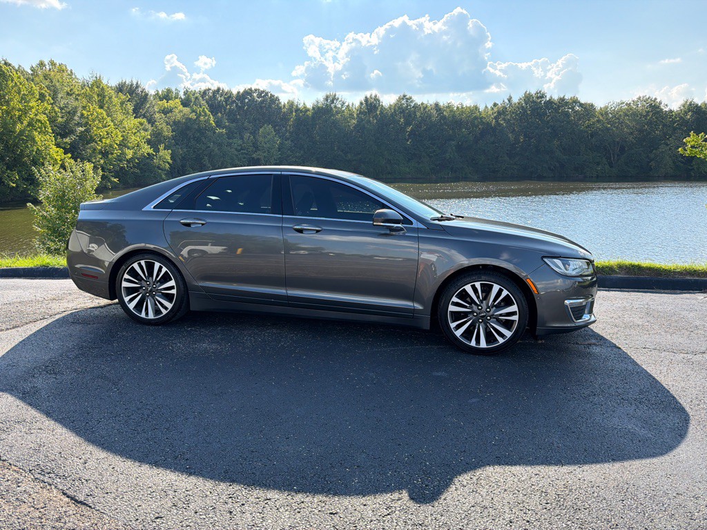 2020 Lincoln MKZ Image 35