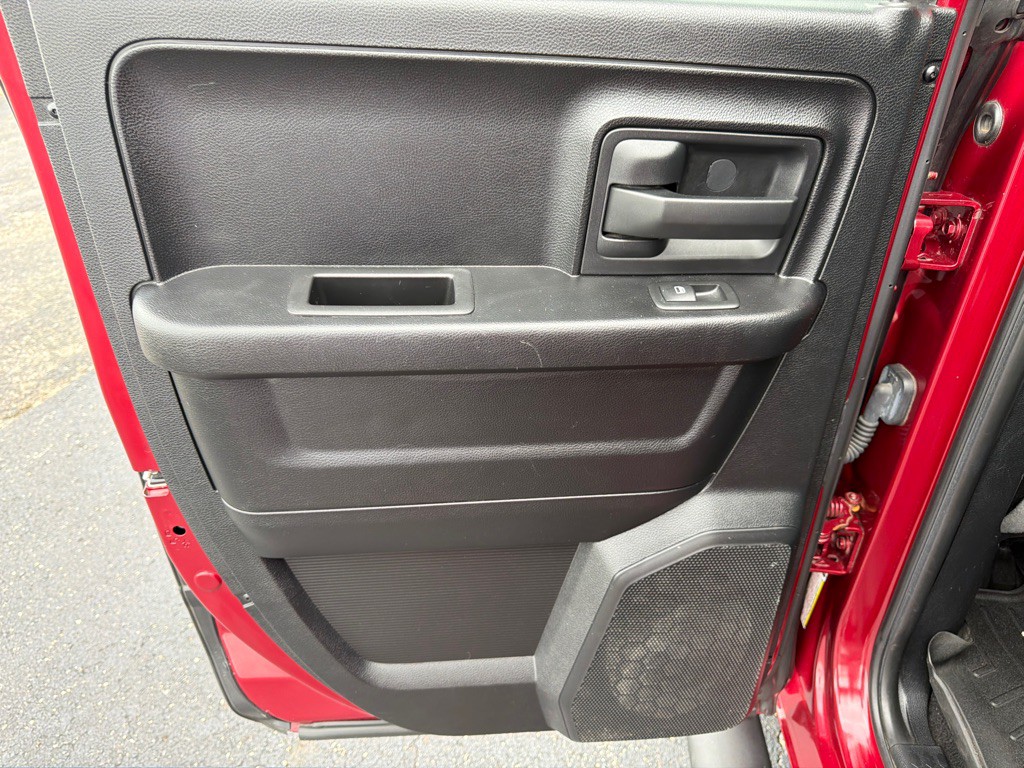 2014 RAM 1500 Image 16