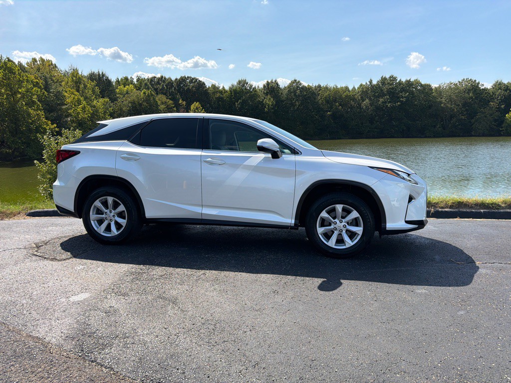 2017 Lexus RX Image 30