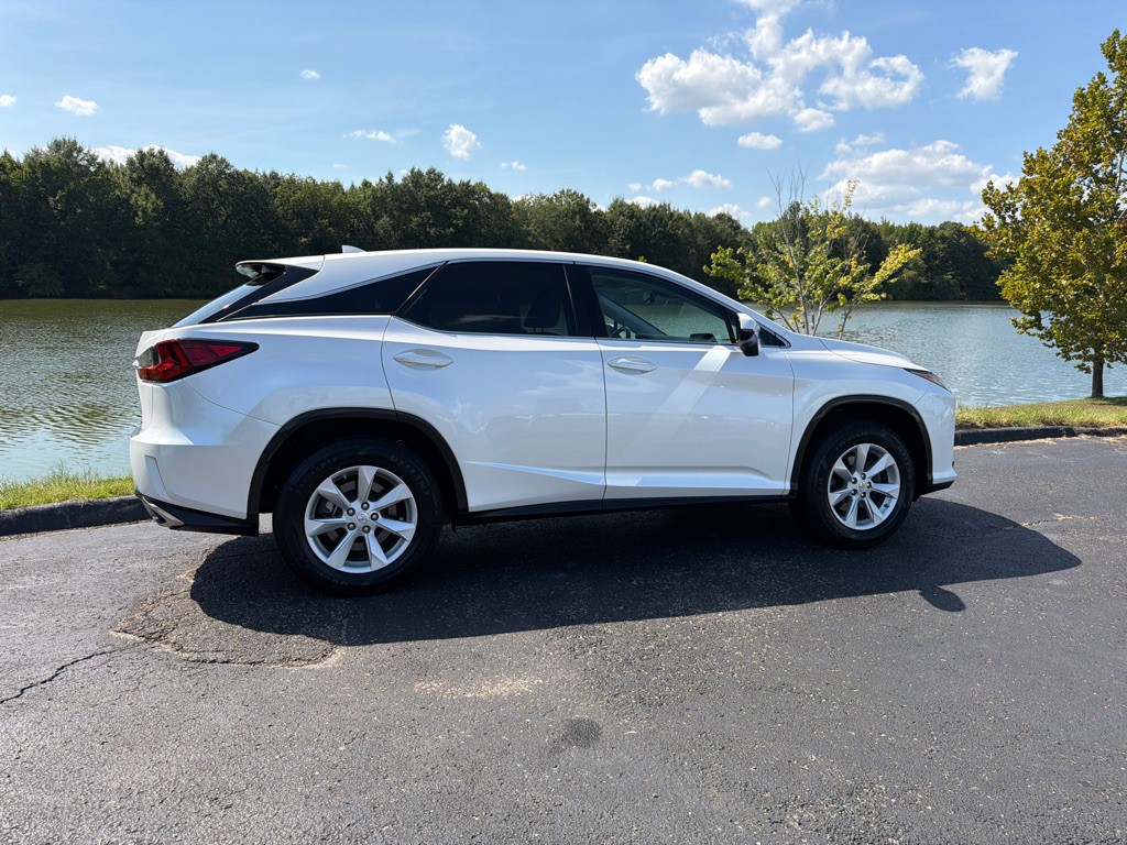 2017 Lexus RX Image 32