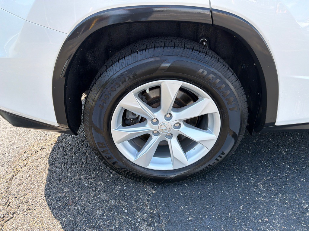 2017 Lexus RX Image 35
